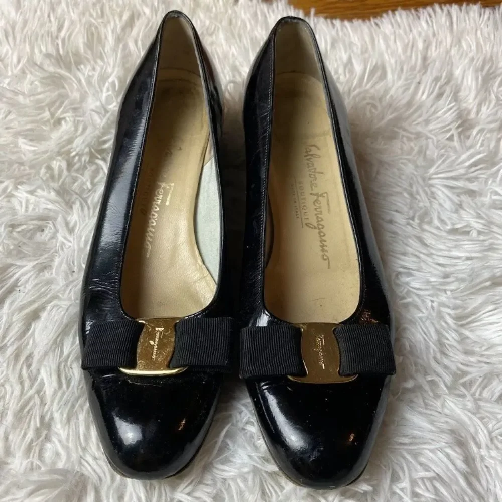 Salvatore FERRAGAMO shoes Patent Leather Vara Bow black Size 7.5 A2 - Picture 2 of 9